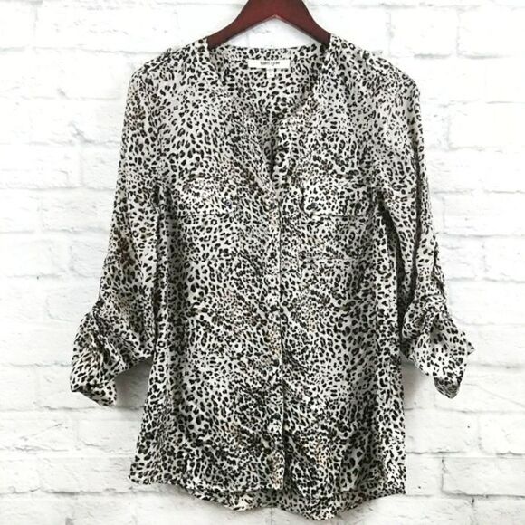 Daniel Rainn Tops - Daniel Rainn Medium Leopard Print Blouse Medium